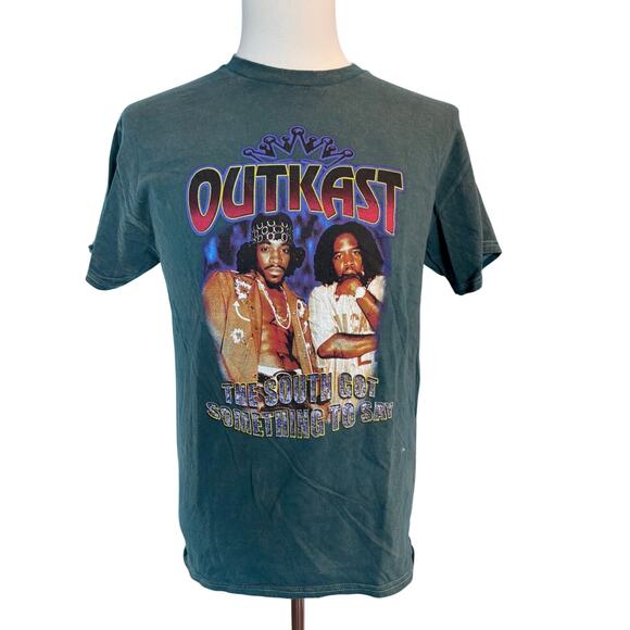NWOT High Schoolers OUTKAST Graphic 100% Distressed Cotton Band Tee T-Shirt M - Picture 2 of 6
